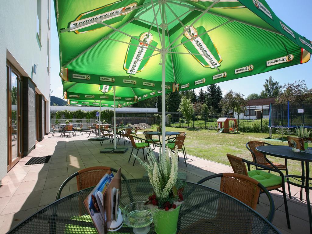 Nad Kralovnou Hotel & Restaurant Прага Екстер'єр фото
